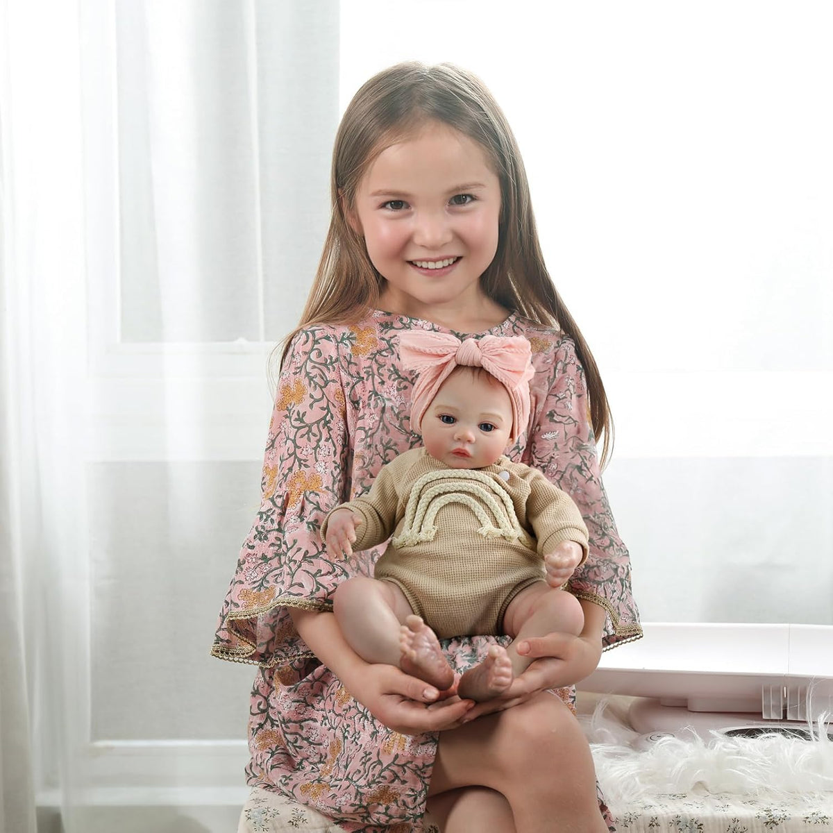 18" Lifelike Reborn Baby Doll – Girl with Soft Weighted Body, Realistic Newborn Gift Set for Kids Age 3+