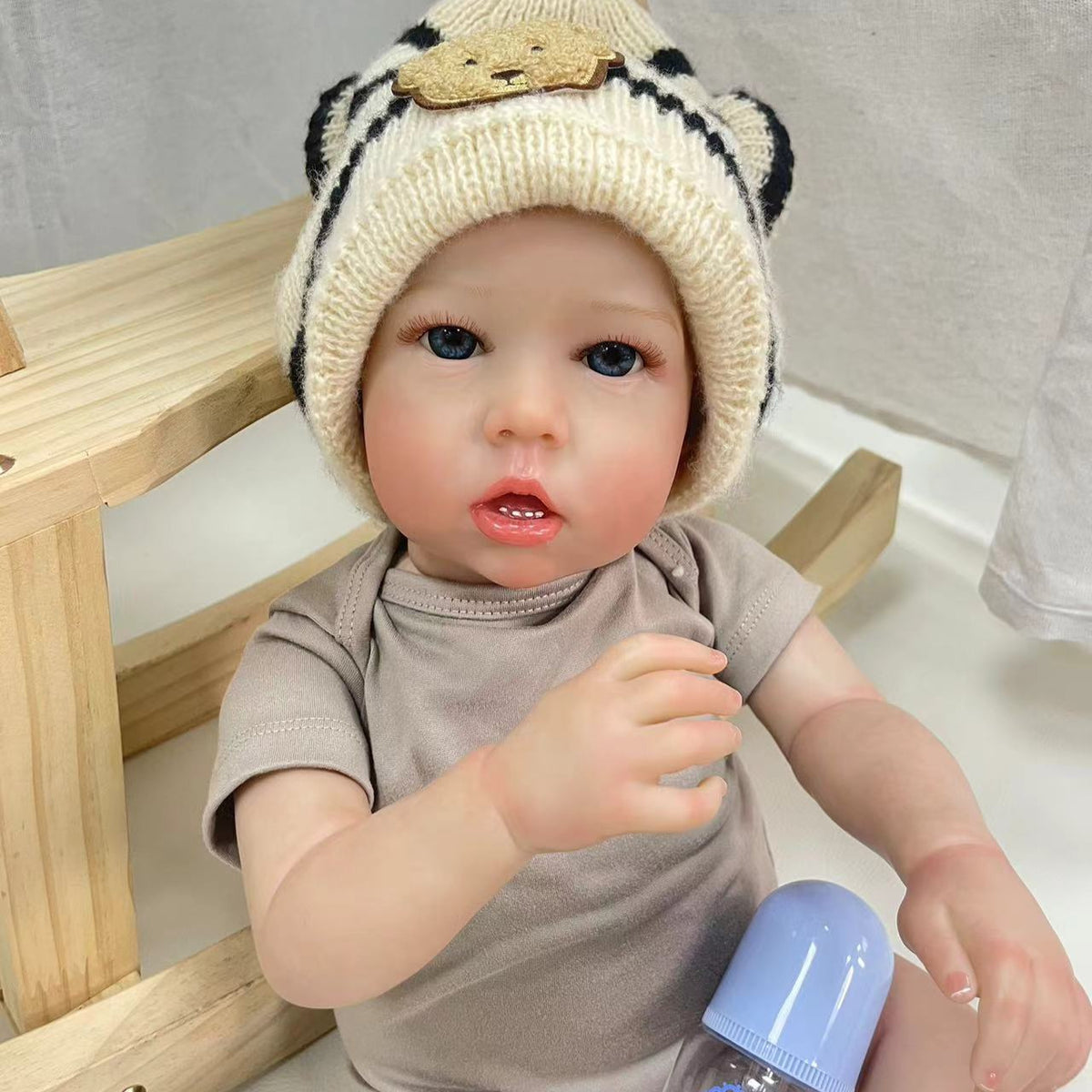 23 Inch Realistic Reborn Dolls Lifelike with Cloth Body Gifts for girl