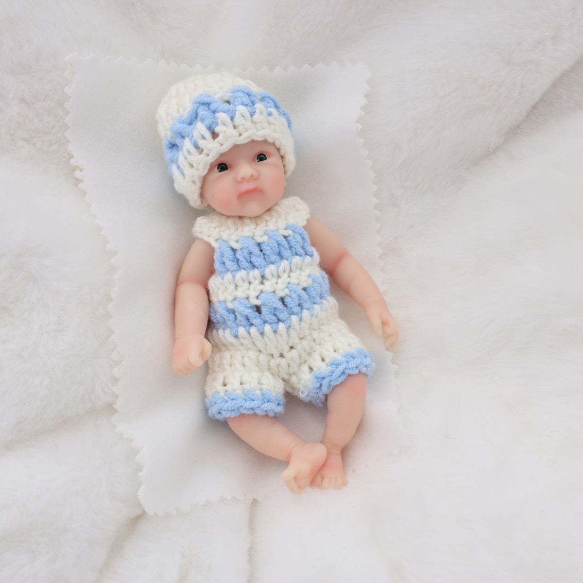 6-inch palm solid silicone reborn baby simulation doll, real-feel stretchable children's toy gift